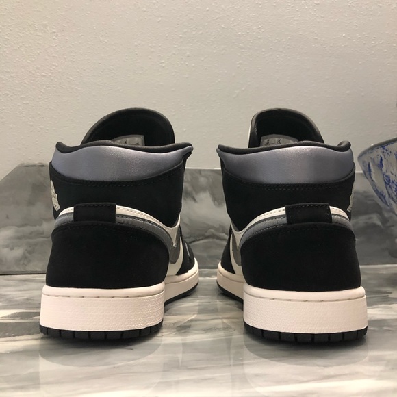 Nike Air Jordan 1 Mid Satin Grey Toe Black Sail - Picture 6 of 6